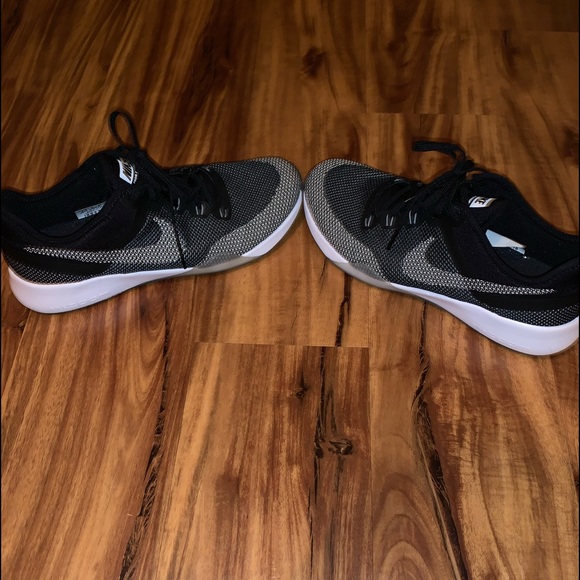 Nike Shoes - Nike Air Zoom